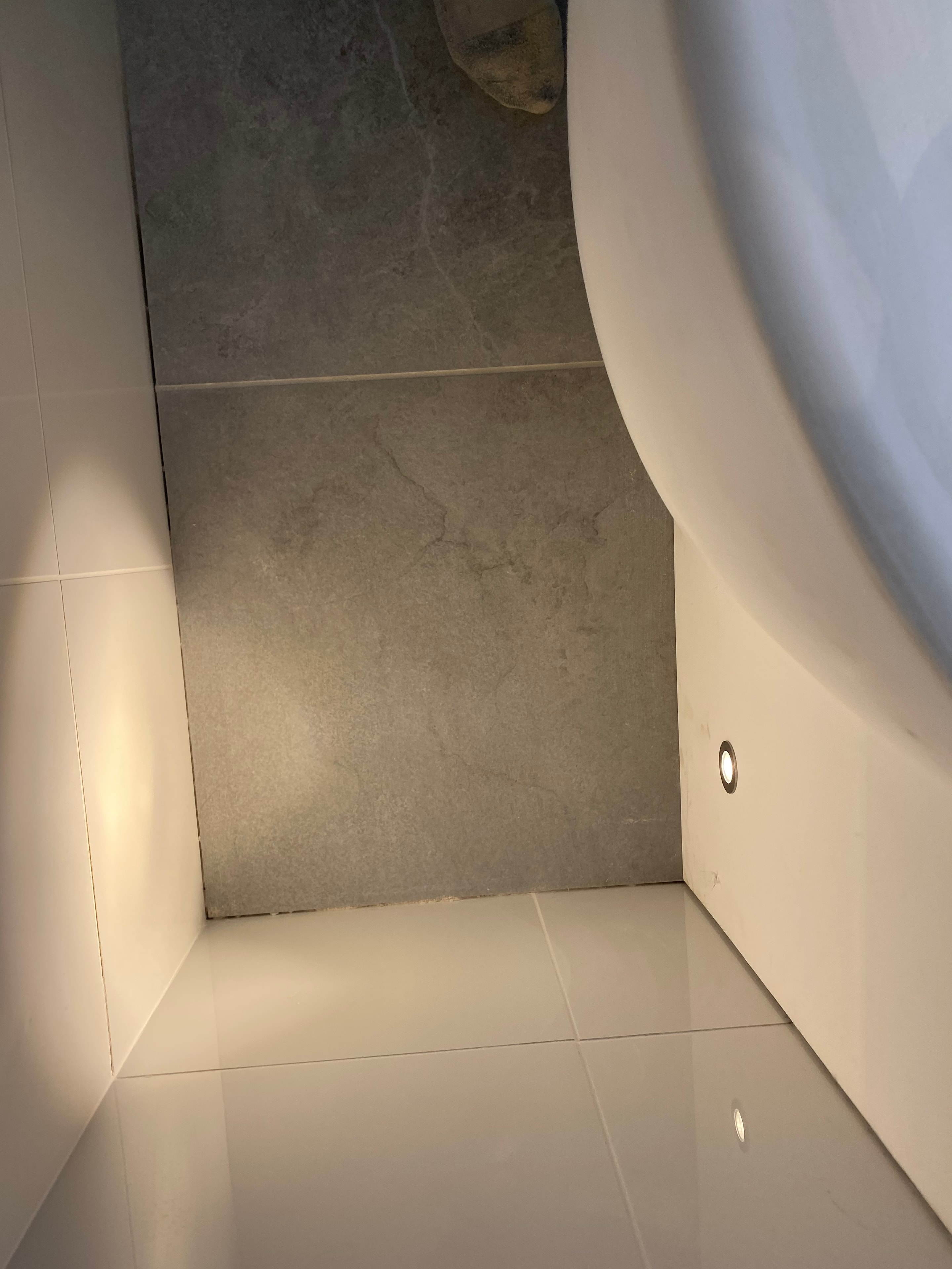 Bathroom recessed downlights installation