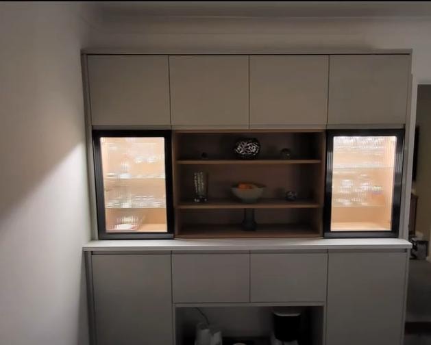 Kitchen cabinet lighting installation